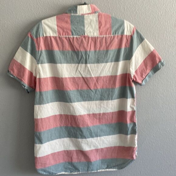 CACTUS MAN- Red white & blue button up- Size medium - Picture 4 of 8